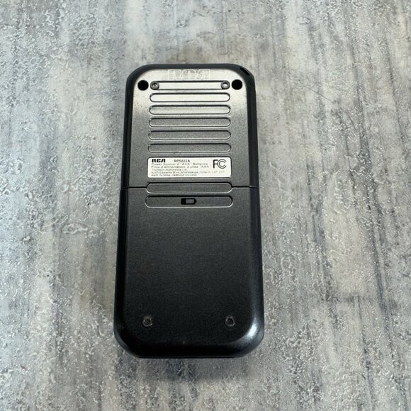 RCA RP5022A Digital Voice Recorder Dictaphone 64MB Silver Tested & Working - Picture 3 of 8